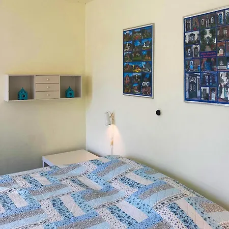 6 Bedroom Beautiful In *