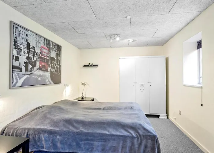 6 Bedroom Beautiful In Holiday home Aeroskobing