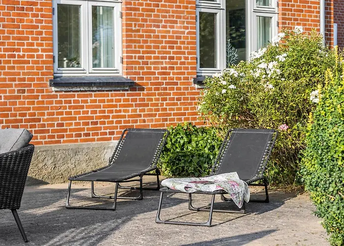 6 Bedroom Beautiful In Holiday home Aeroskobing